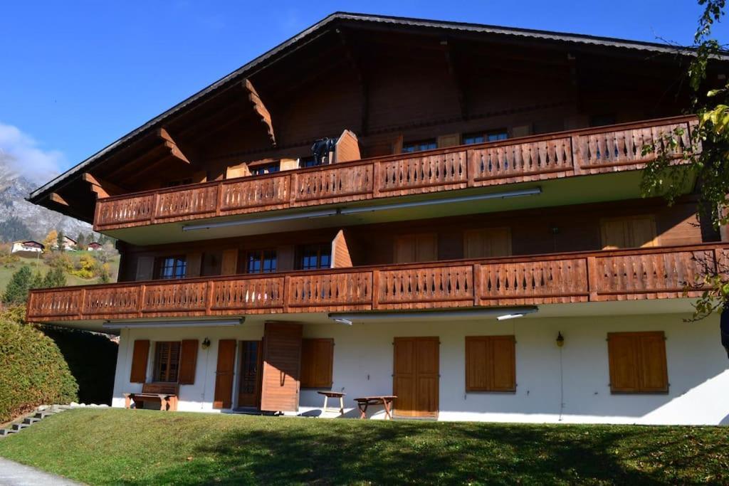 Cozy Apartment In The Heart Of The Alps Chateau-d'Oex Exteriér fotografie